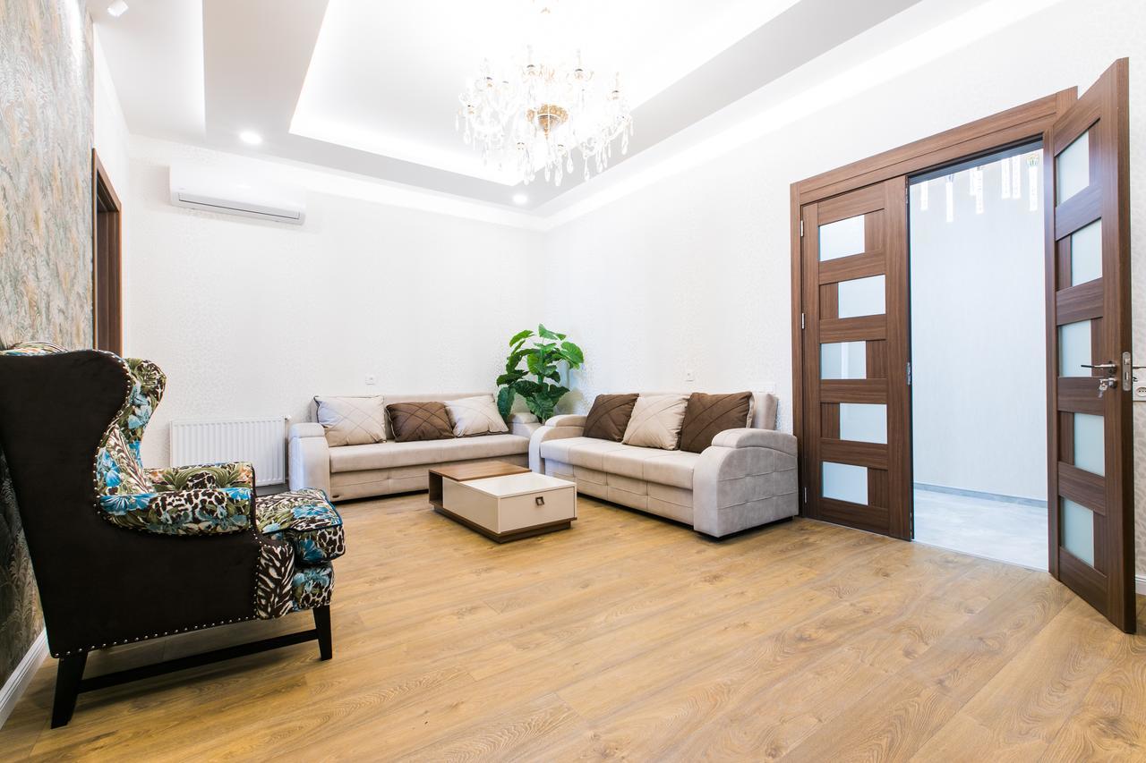 Sweet Home 6 Vip Rustaveli Avenue Tiflis Dış mekan fotoğraf